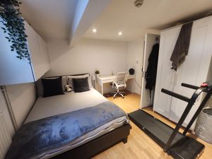 Photo 1- click for photo gallery